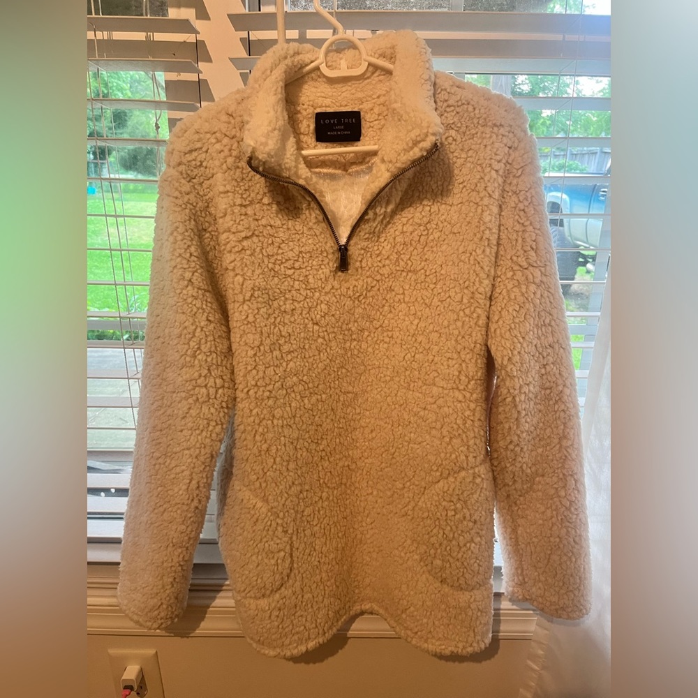 Love tree White Sherpa